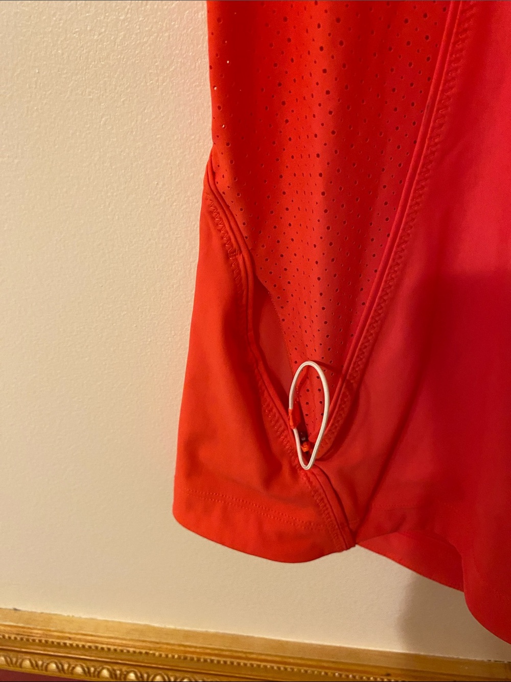 Athleta Orange/Red Rashguard Size Small - Picture 7 of 10